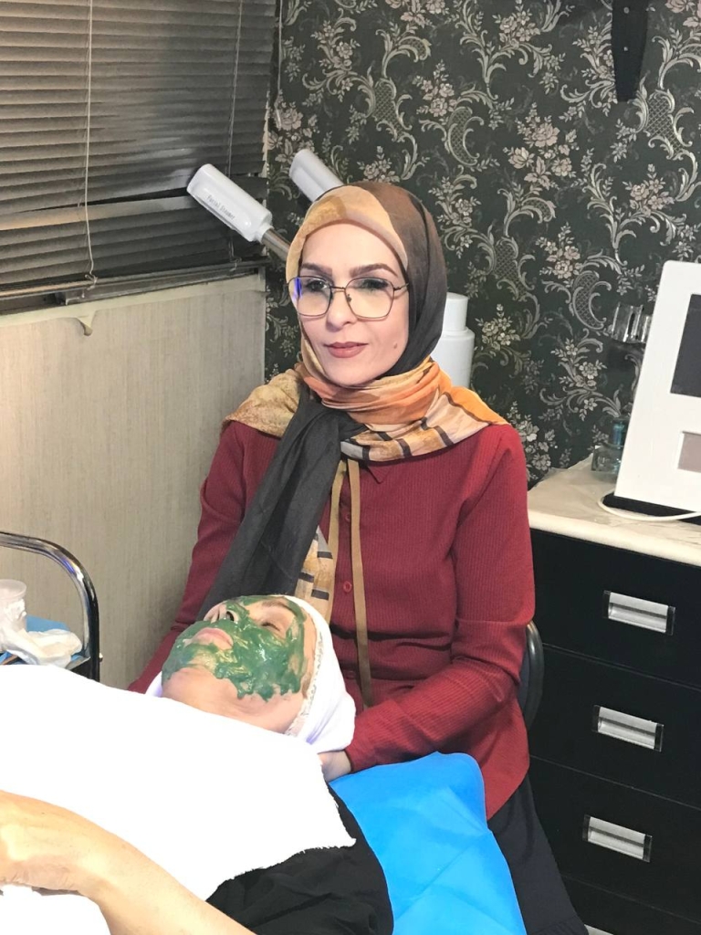 فشیال رنگی